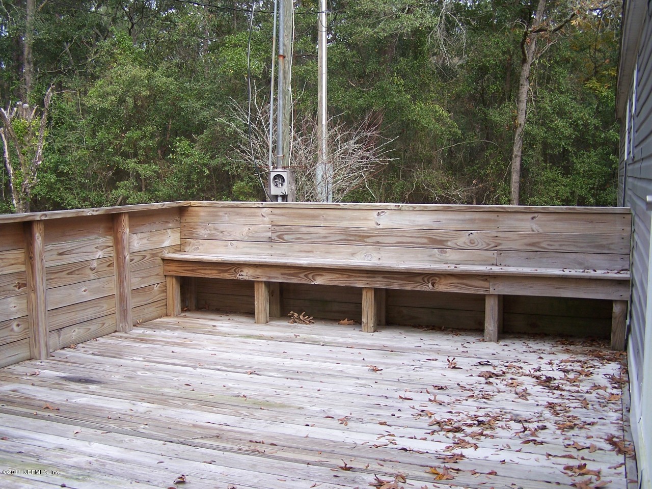 87471 Haven Road Yulee, FL 32097 - Photo 5 of 5 a view of backyard with wooden floor and sink