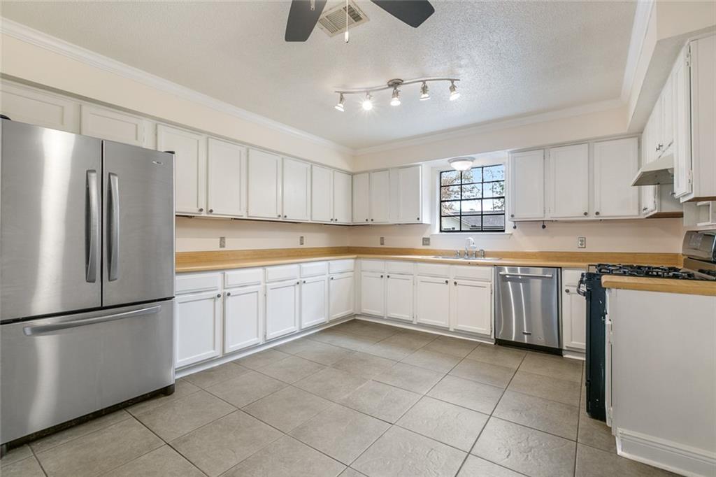 2220 Tortoise Drive Mandeville, LA 70448 - Photo 4 of 13