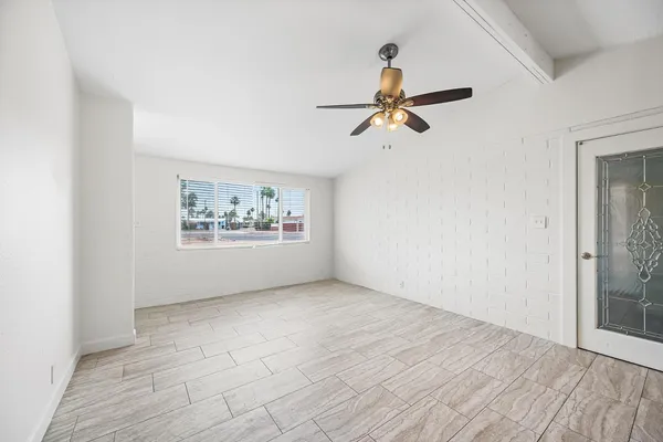 $2,050 | 11044 East University Drive, Apache Junction, AZ 85120