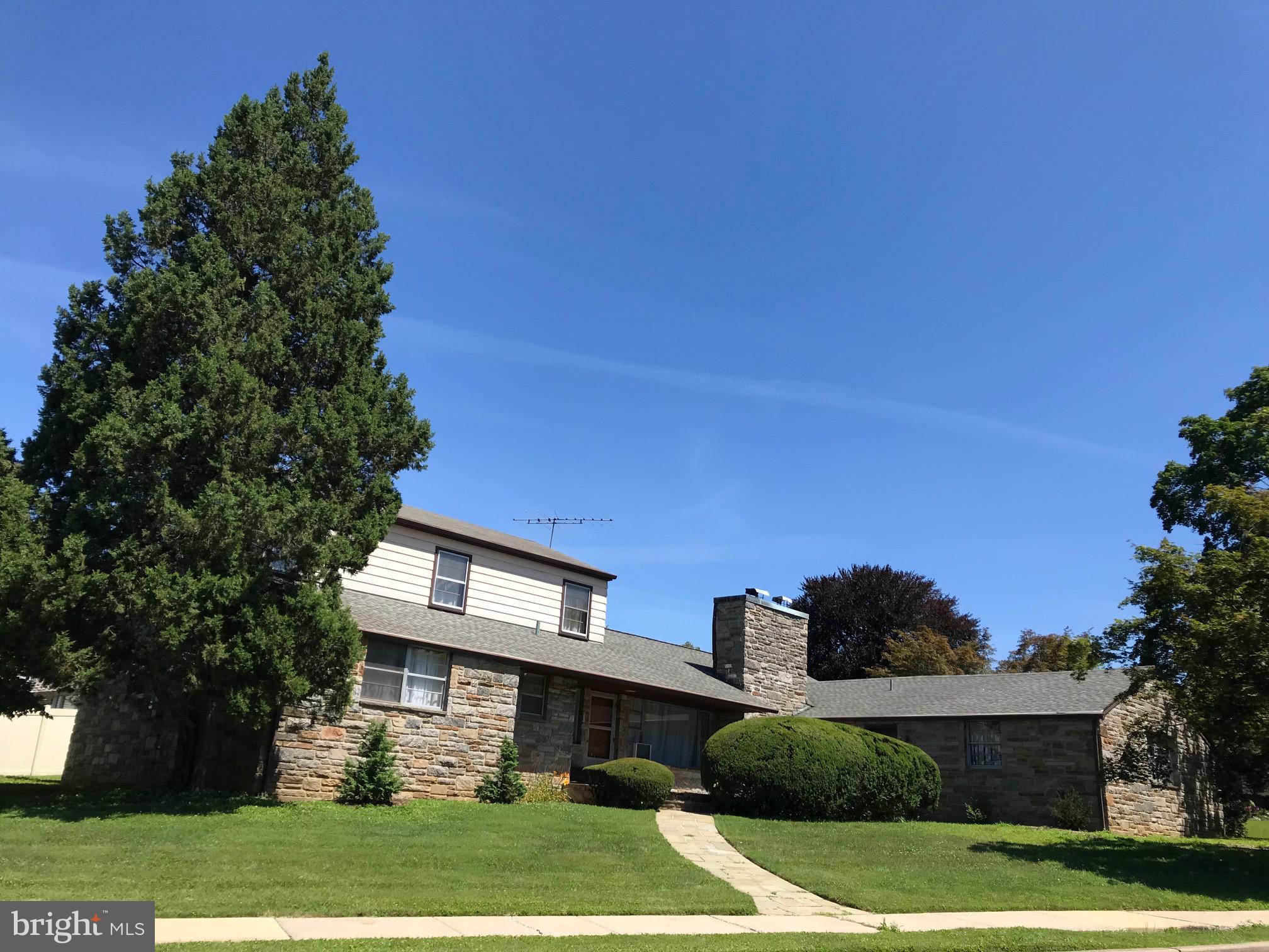 215 Maple Avenue Reading, PA 19607 - Photo 1 of 52 Gallery Image 1