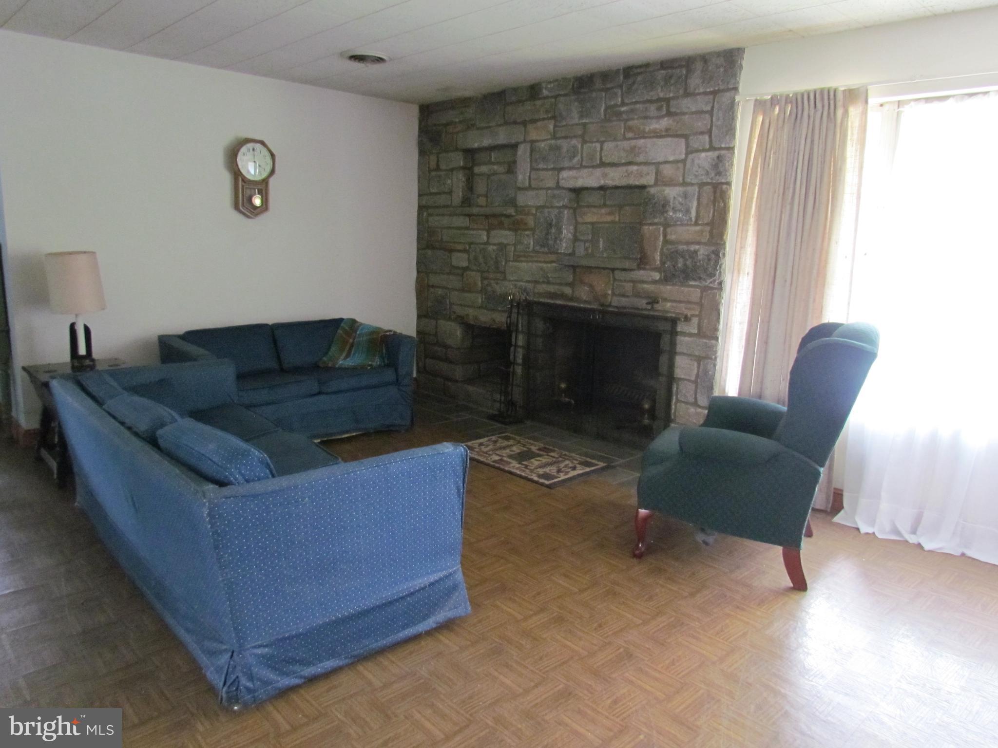 215 Maple Avenue Reading, PA 19607 - Photo 16 of 52 Gallery Image 16
