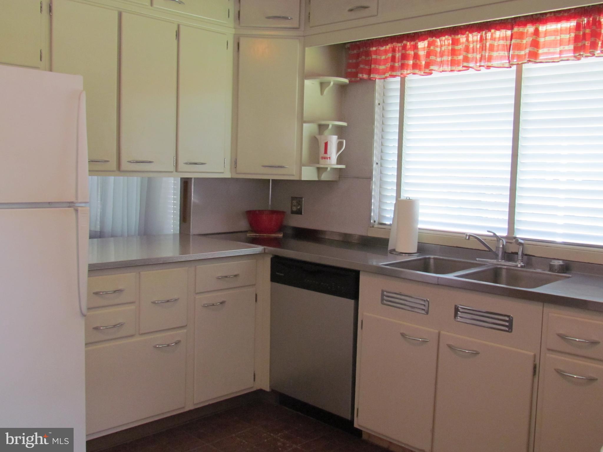 215 Maple Avenue Reading, PA 19607 - Photo 24 of 52 Gallery Image 24