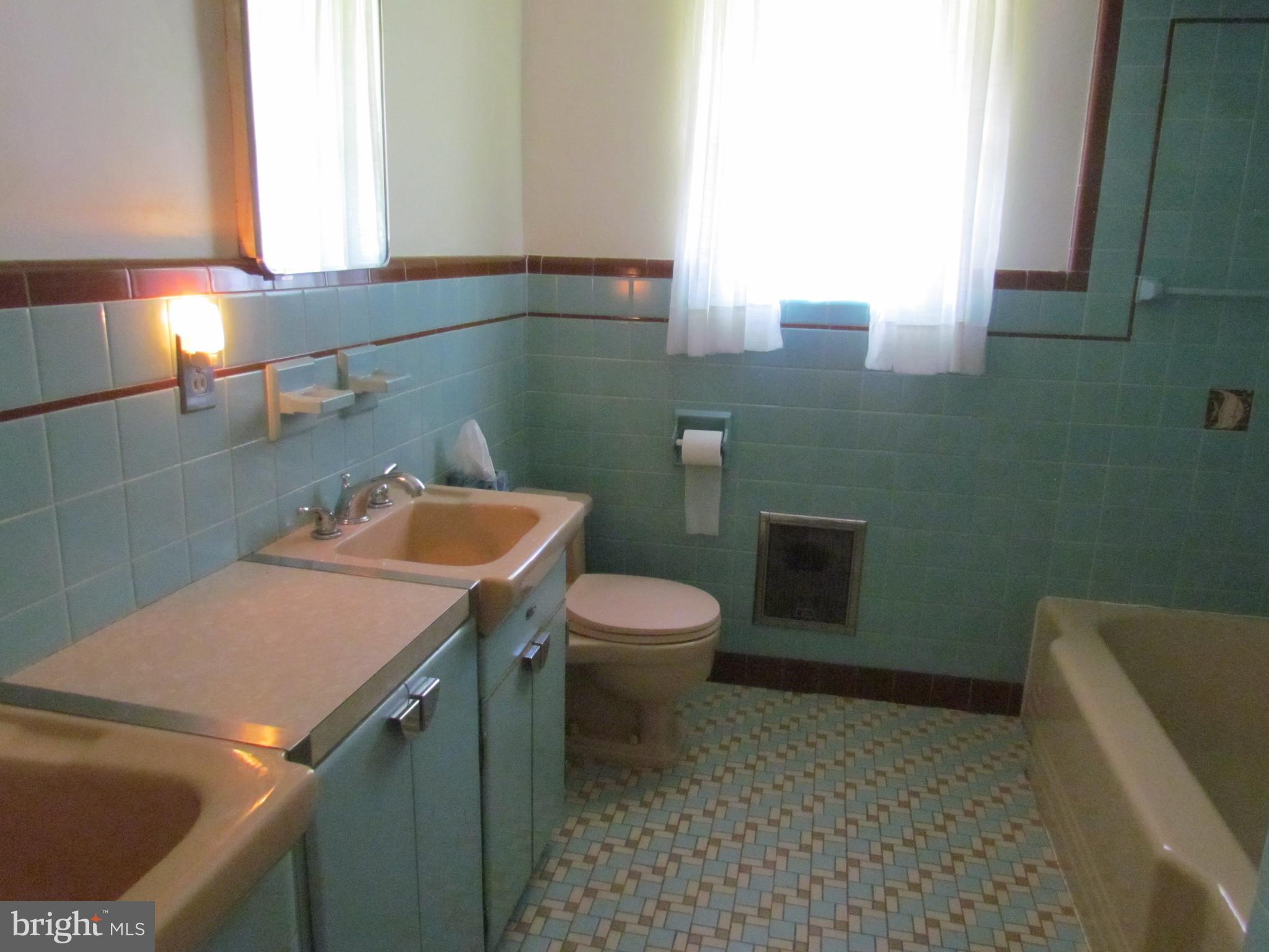 215 Maple Avenue Reading, PA 19607 - Photo 36 of 52 Gallery Image 36