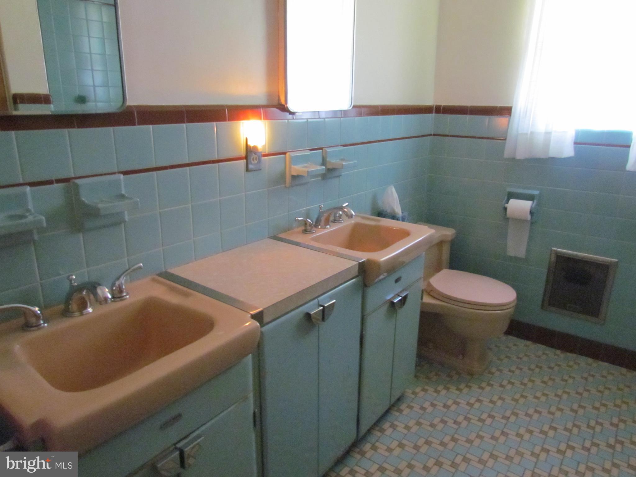 215 Maple Avenue Reading, PA 19607 - Photo 37 of 52 Gallery Image 37