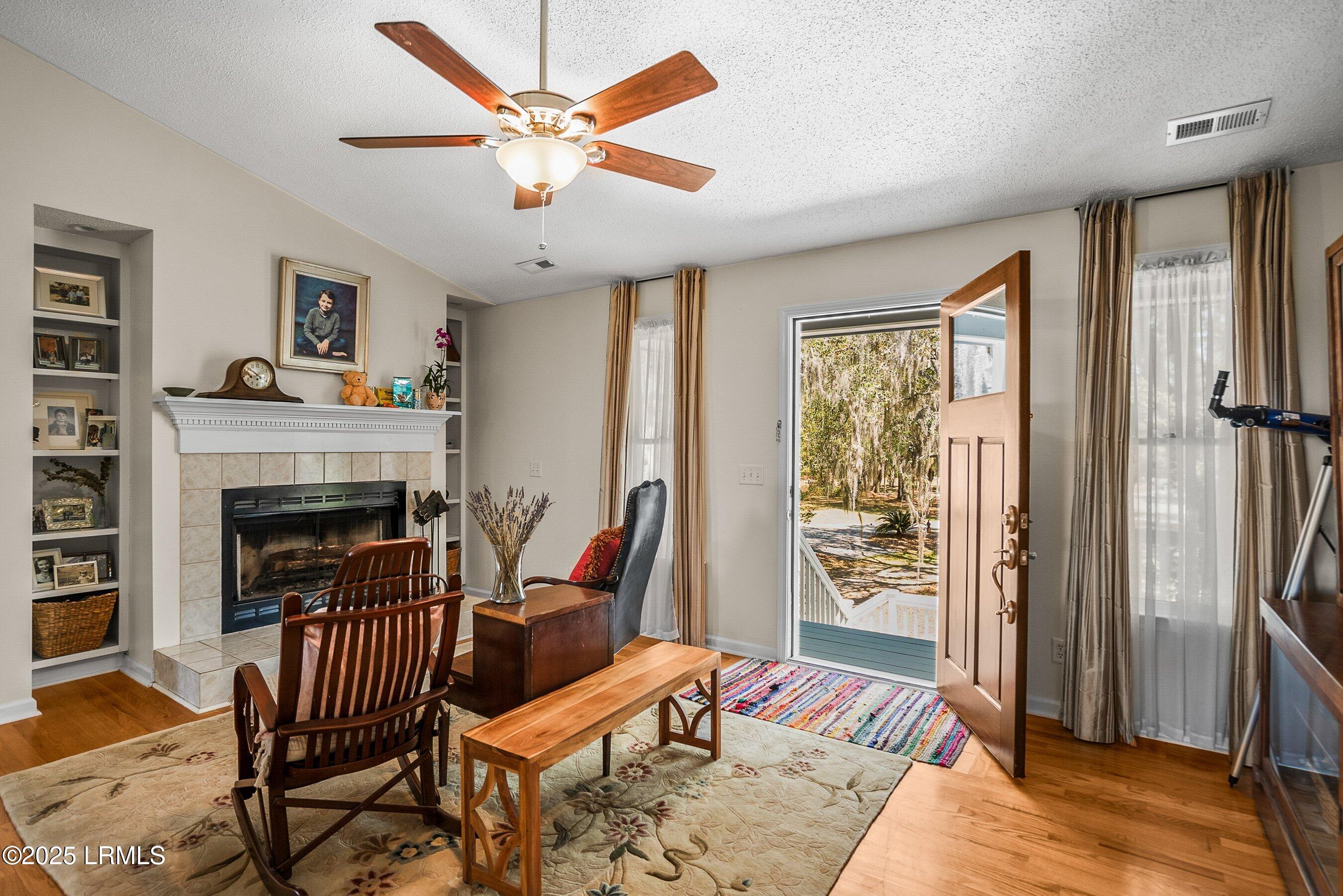 16 Cameroon Drive Beaufort, SC 29907 - Photo 6 of 60 DSC04159-5-1.jpg-FULL.JPG-SMALL