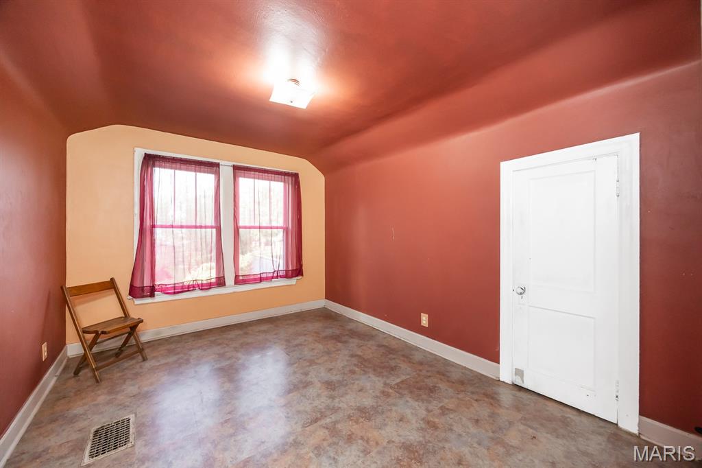 301 South 15th Street Belleville, IL 62220 - Photo 23 of 29