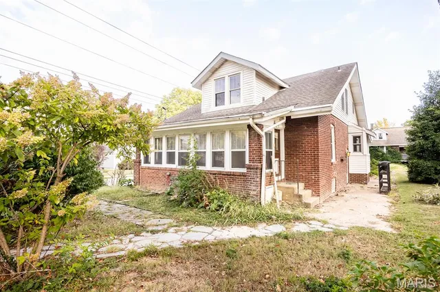 $170,000 | 301 South 15th Street, Belleville, IL 62220