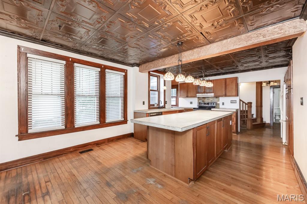 301 South 15th Street Belleville, IL 62220 - Photo 8 of 29