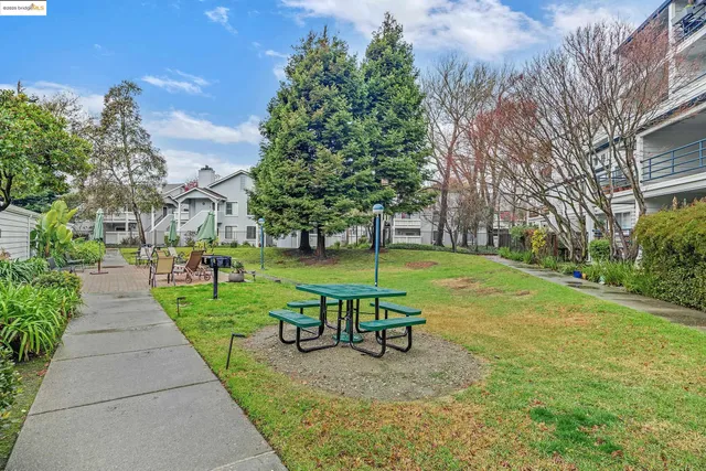 a cars parked in front of a building
