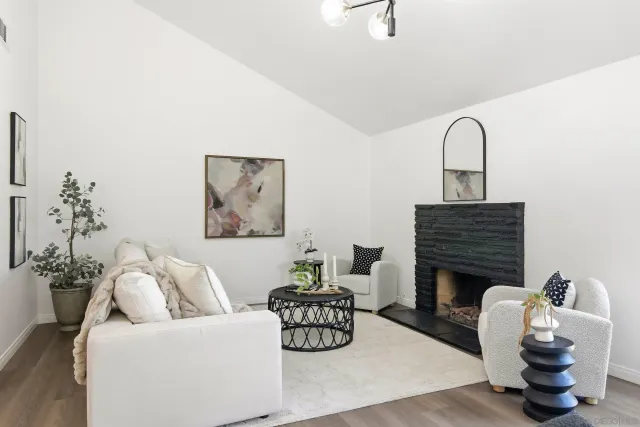 $1,475,000 | 4224 Governor Drive, San Diego, CA 92122