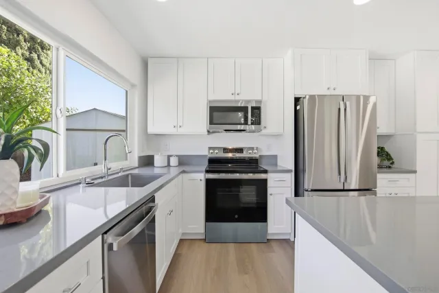 $1,475,000 | 4224 Governor Drive, San Diego, CA 92122