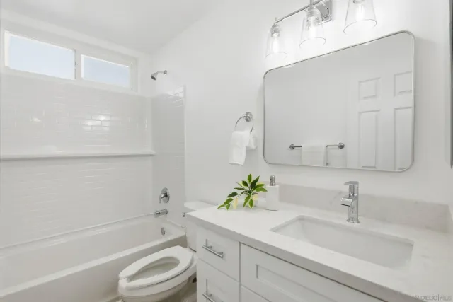 $1,475,000 | 4224 Governor Drive, San Diego, CA 92122