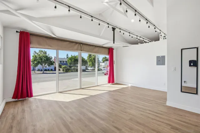 $1,475,000 | 4224 Governor Drive, San Diego, CA 92122