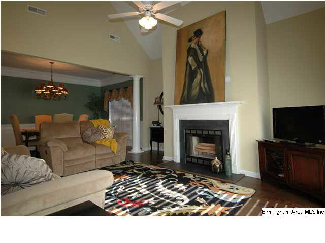 104 Amanda Place Pelham, AL 35124 - Photo 4 of 32