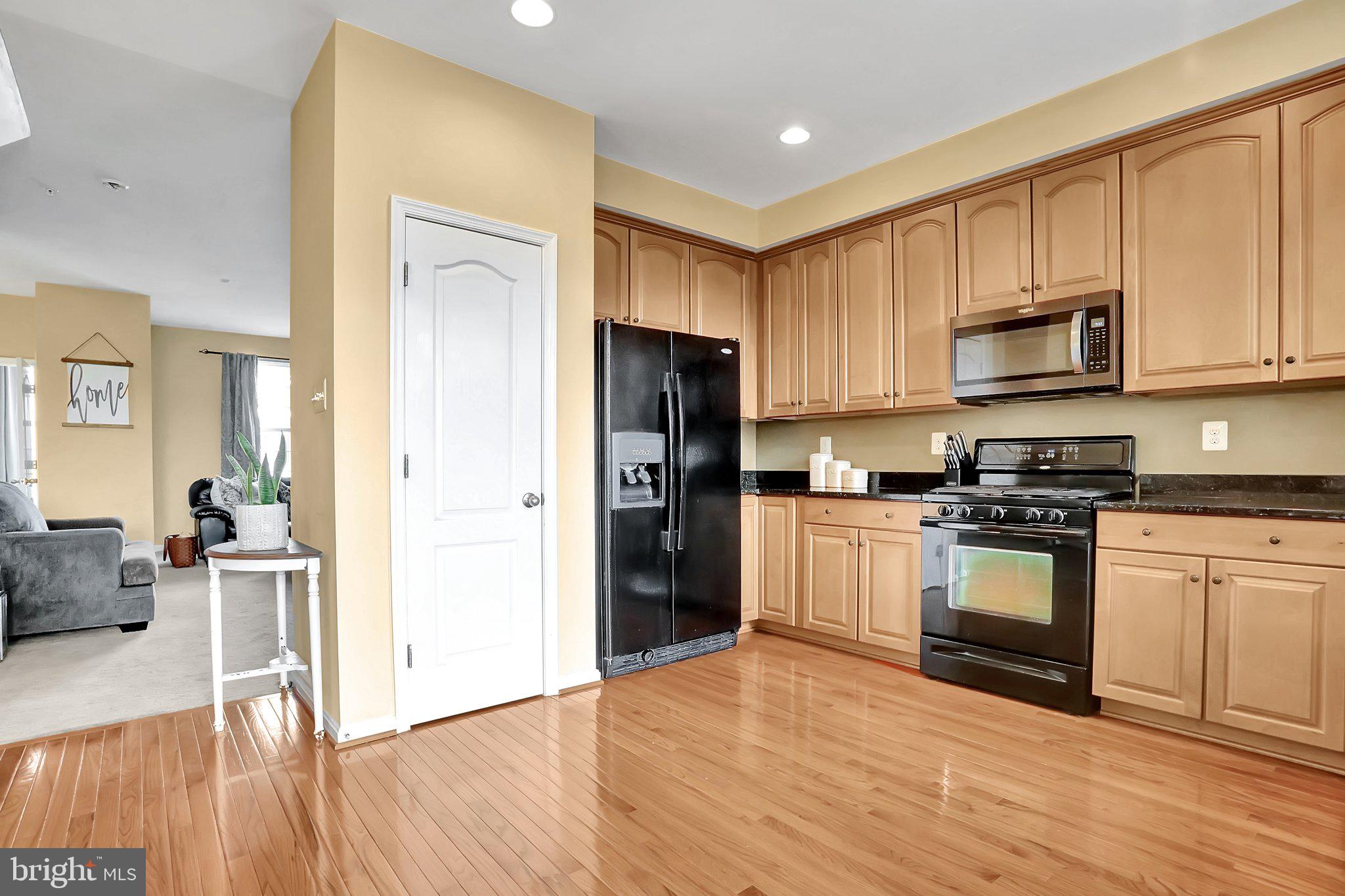 13005 Yellow Jacket Road Hagerstown, MD 21740 - Photo 6 of 39 Kitchen
