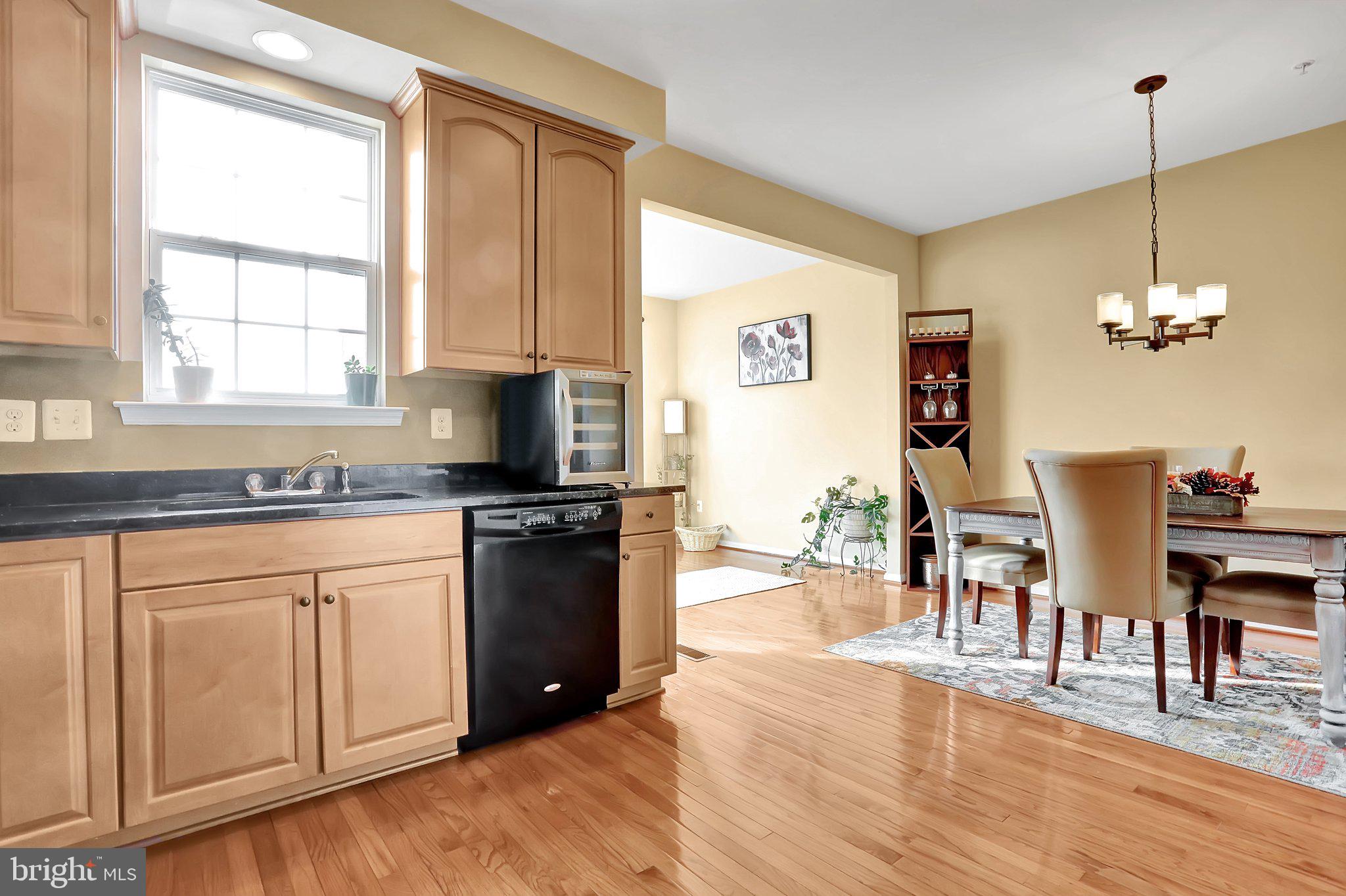 13005 Yellow Jacket Road Hagerstown, MD 21740 - Photo 7 of 39 Kitchen
