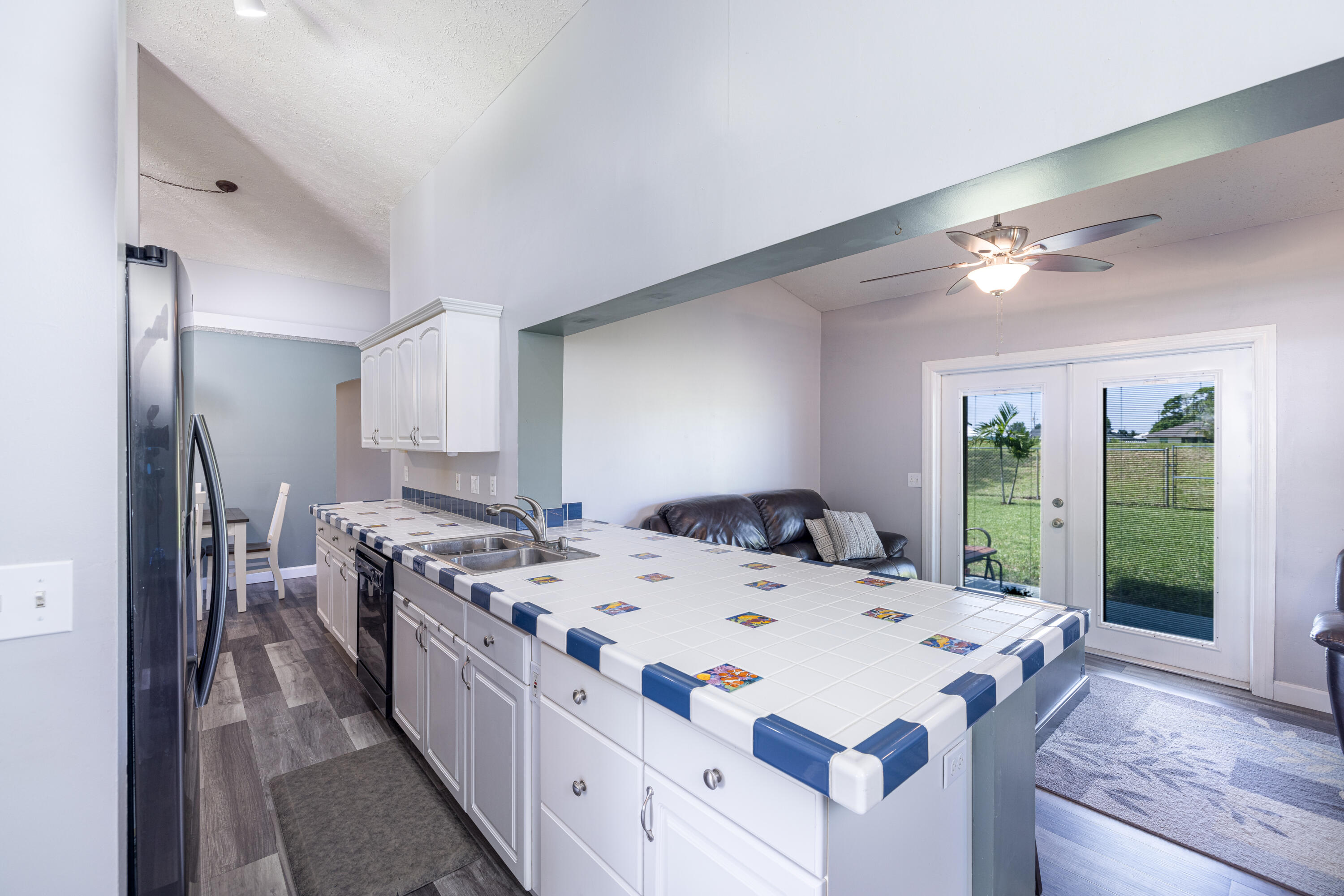 672 Southwest Aster Road Port St. Lucie, FL 34953 - Photo 12 of 43 Kitchen