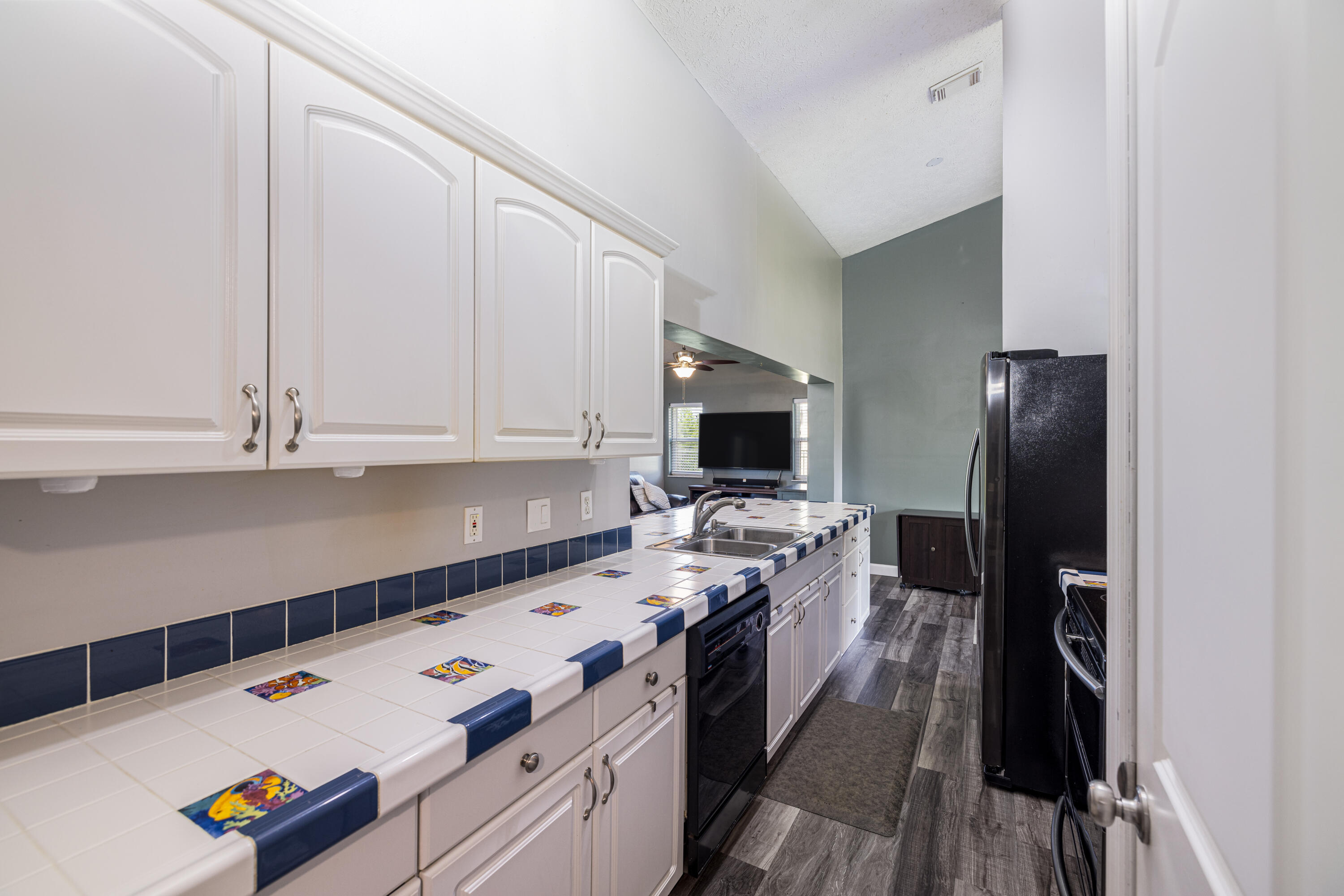 672 Southwest Aster Road Port St. Lucie, FL 34953 - Photo 14 of 43 Kitchen