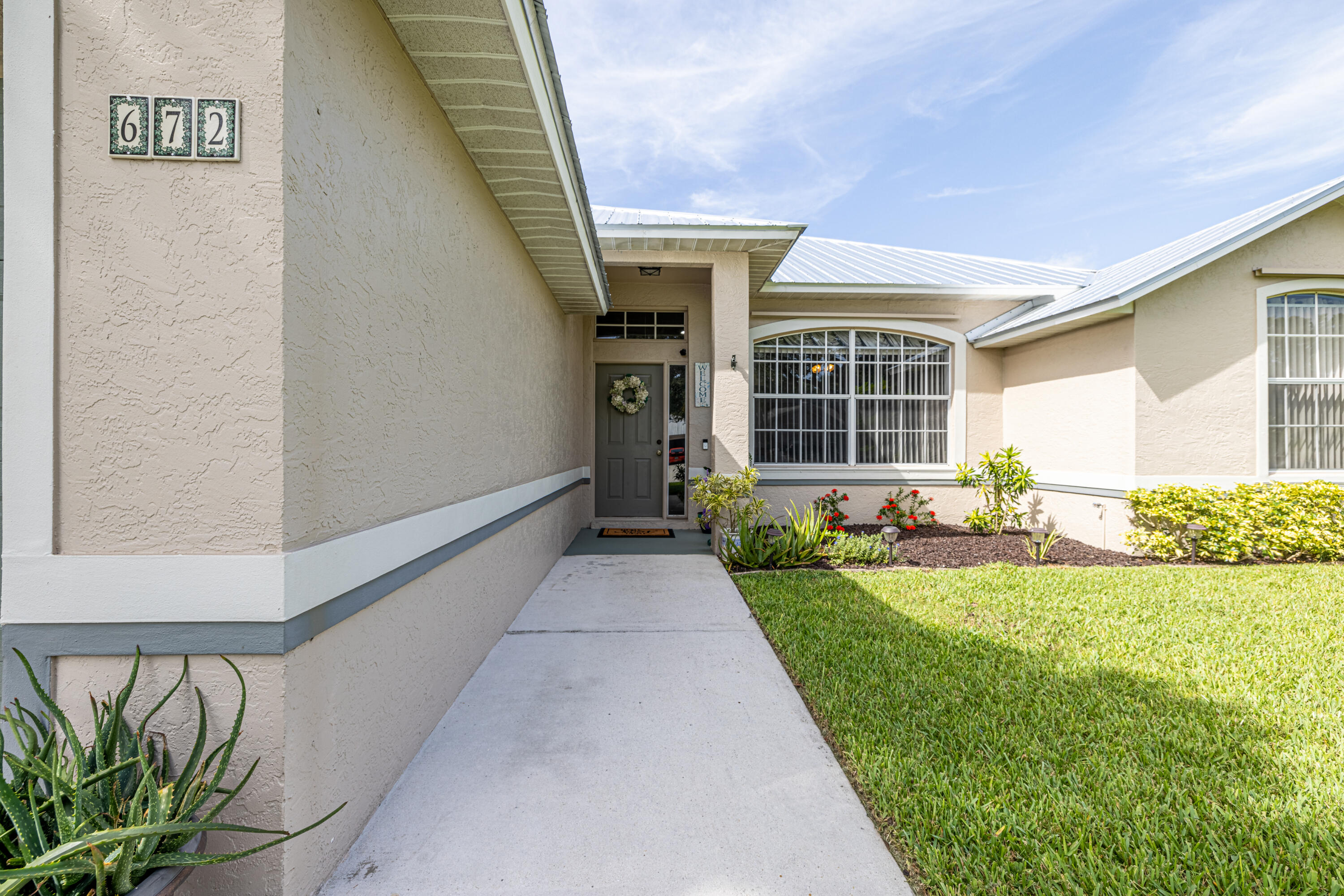 672 Southwest Aster Road Port St. Lucie, FL 34953 - Photo 8 of 43 Front