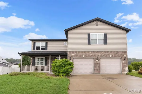 $237,000 | 806 Erika Leigh Court, Caseyville, IL 62232