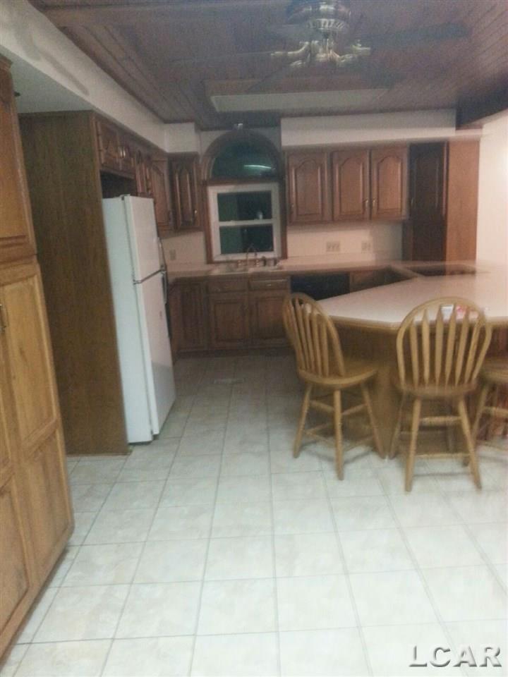 7231 Bryant Road Morenci, MI 49256 - Photo 5 of 10 31270466-4.JPG