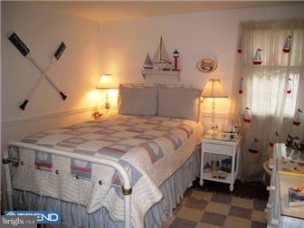 328 Saly Road Yardley, PA 19067 - Photo 8 of 15 Bedroom 3