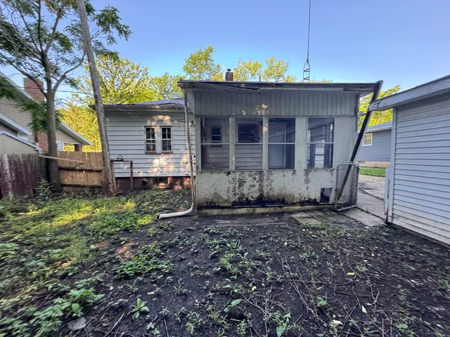 $42,750 | 43 Westclox Avenue, Peru, IL 61354