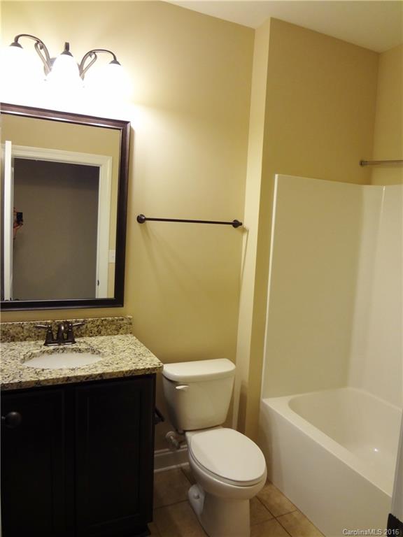 7304 Hamilton Bridge Road, Unit 206 Charlotte, NC 28278 - Photo 13 of 24 Gallery Image 13