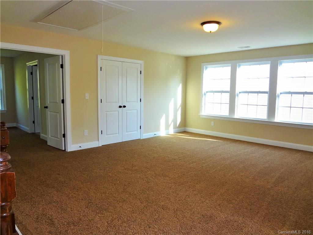 7304 Hamilton Bridge Road, Unit 206 Charlotte, NC 28278 - Photo 17 of 24 Gallery Image 17