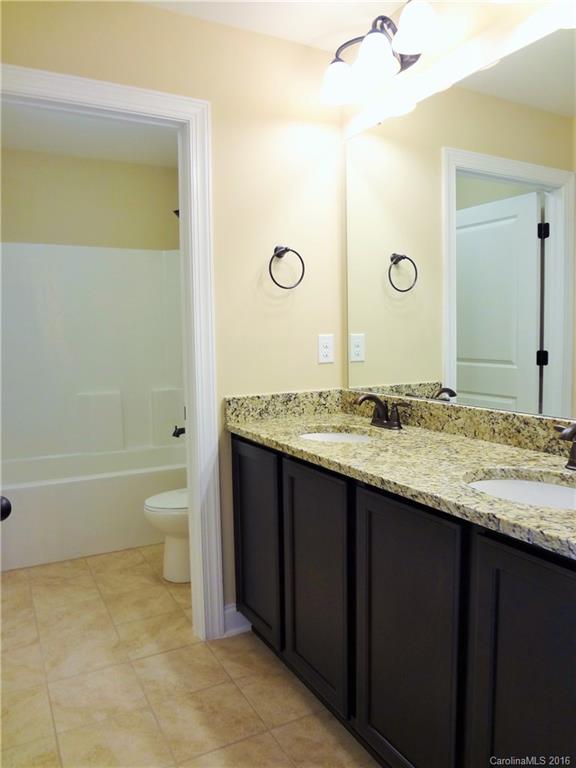 7304 Hamilton Bridge Road, Unit 206 Charlotte, NC 28278 - Photo 20 of 24 Gallery Image 20