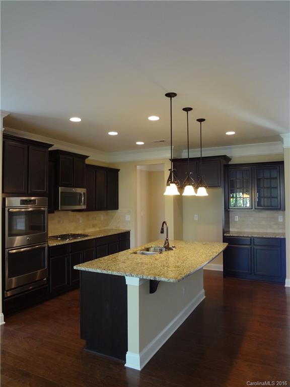 7304 Hamilton Bridge Road, Unit 206 Charlotte, NC 28278 - Photo 5 of 24 Gallery Image 5