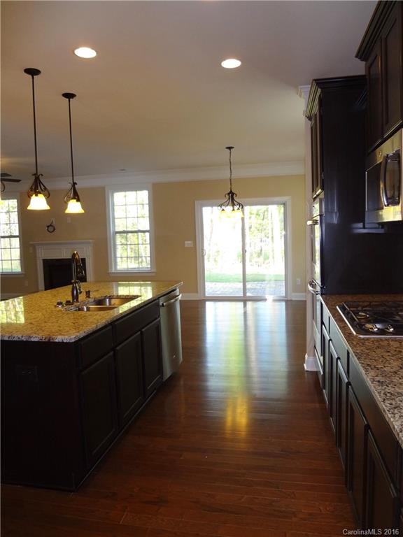 7304 Hamilton Bridge Road, Unit 206 Charlotte, NC 28278 - Photo 7 of 24 Gallery Image 7