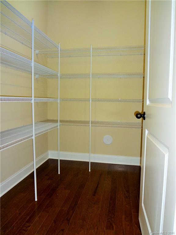 7304 Hamilton Bridge Road, Unit 206 Charlotte, NC 28278 - Photo 9 of 24 Gallery Image 9