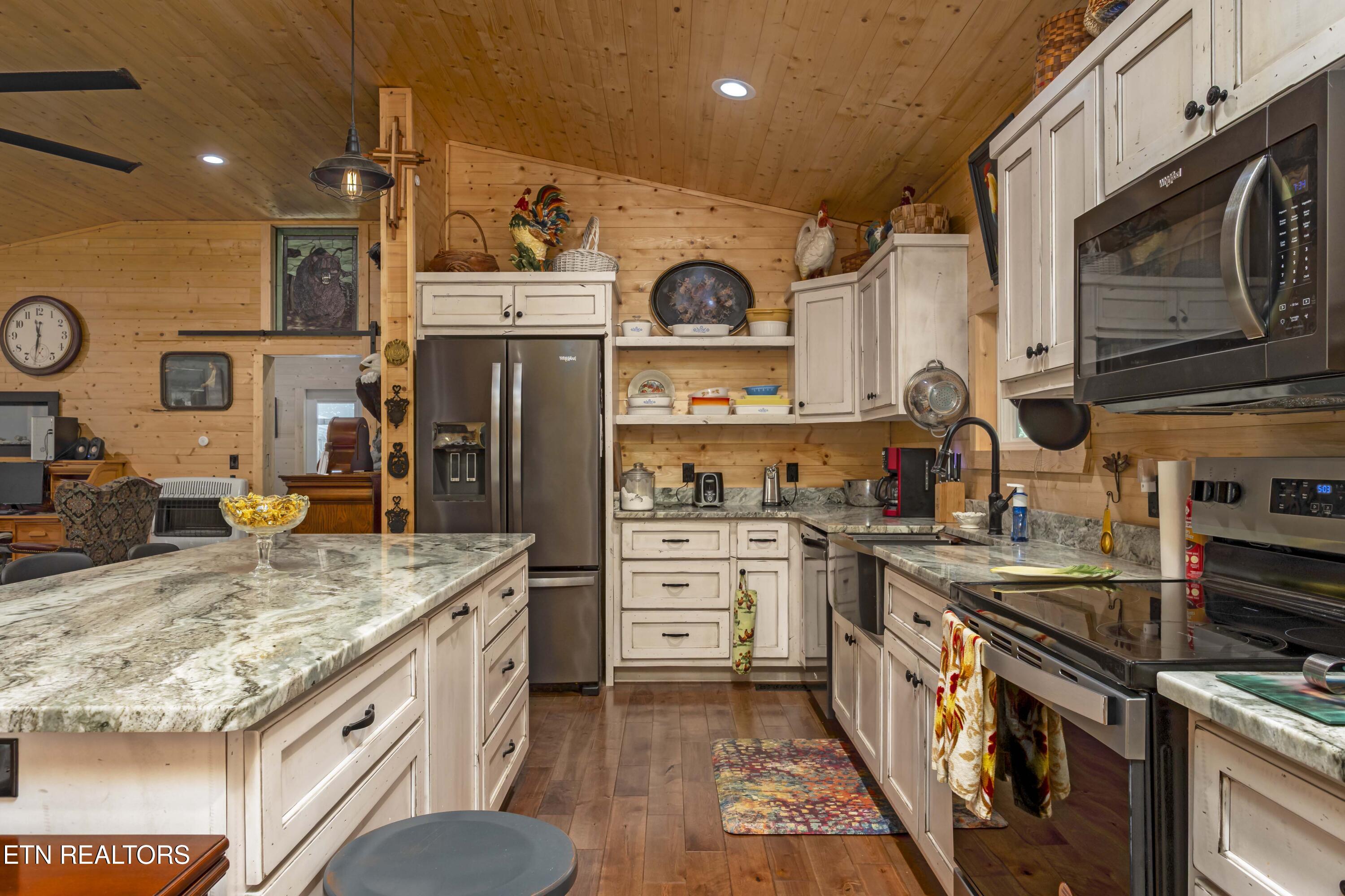 150 4th Street Tellico Plains, TN 37385 - Photo 18 of 47 18