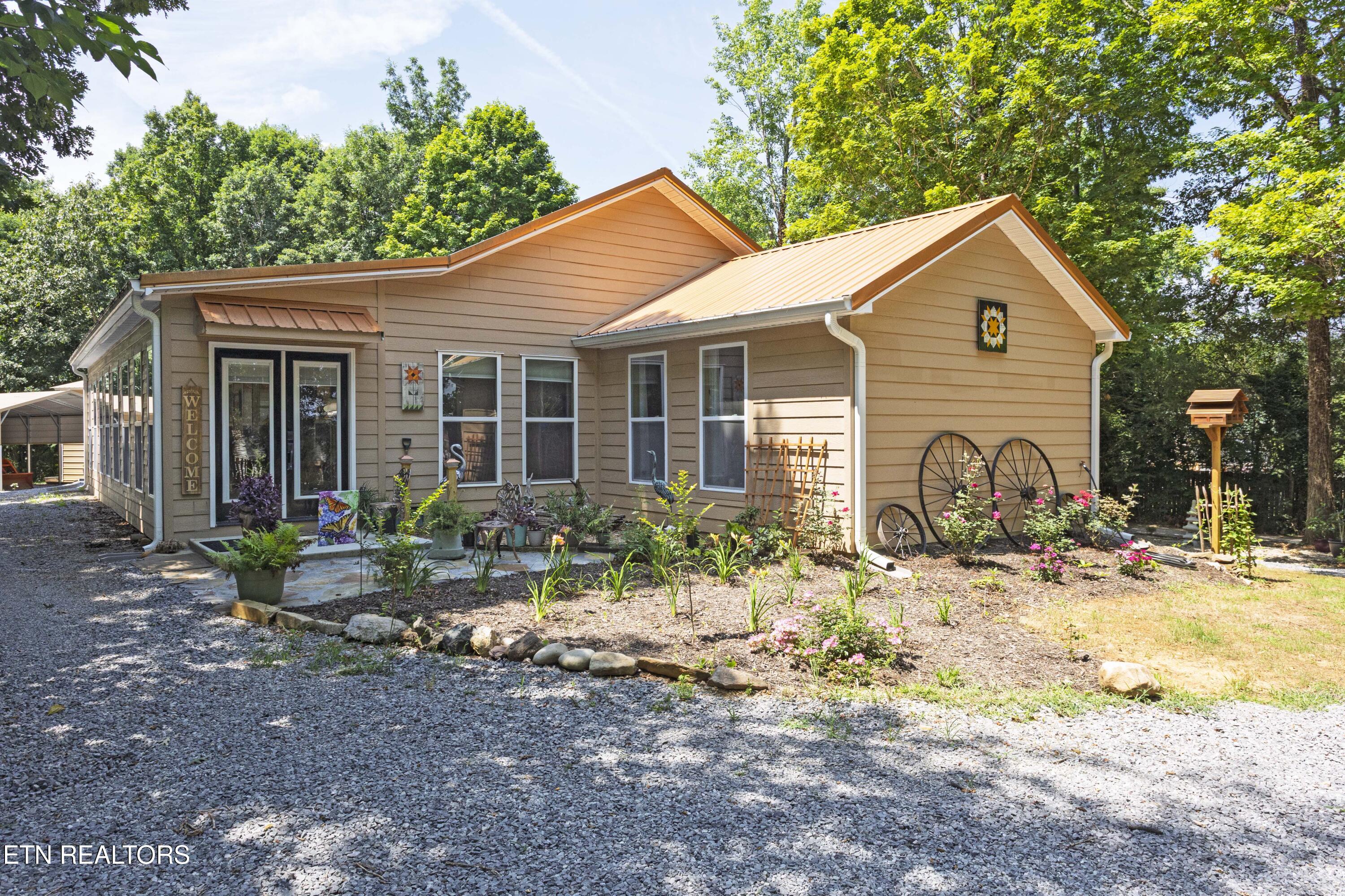 150 4th Street Tellico Plains, TN 37385 - Photo 3 of 47 02