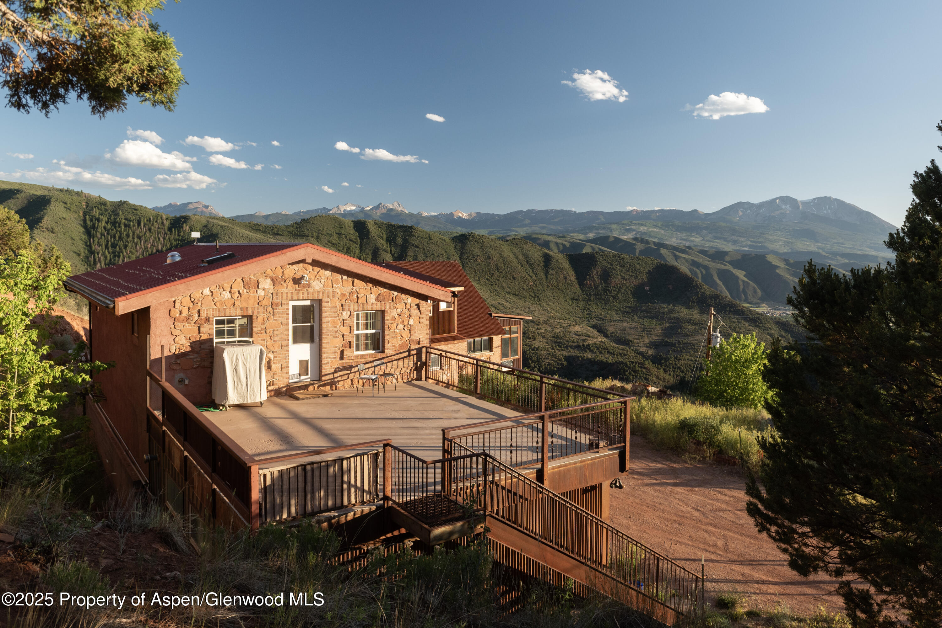 29-2800CedarDr_250708029