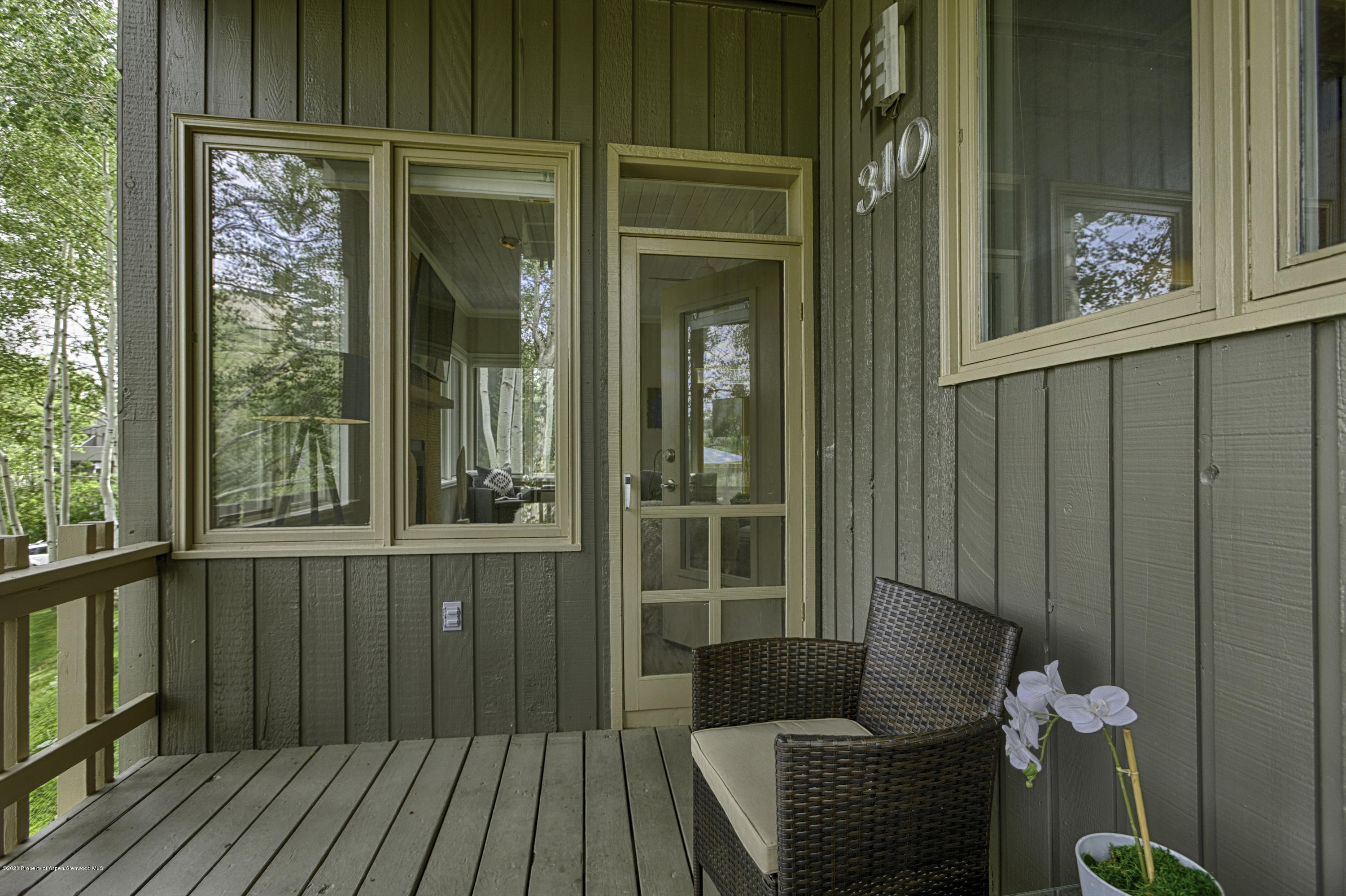 310 Meadow Ranch Road Snowmass Village, CO 81615 - Photo 19 of 21 310MeadowRanch_HiRes_20080459