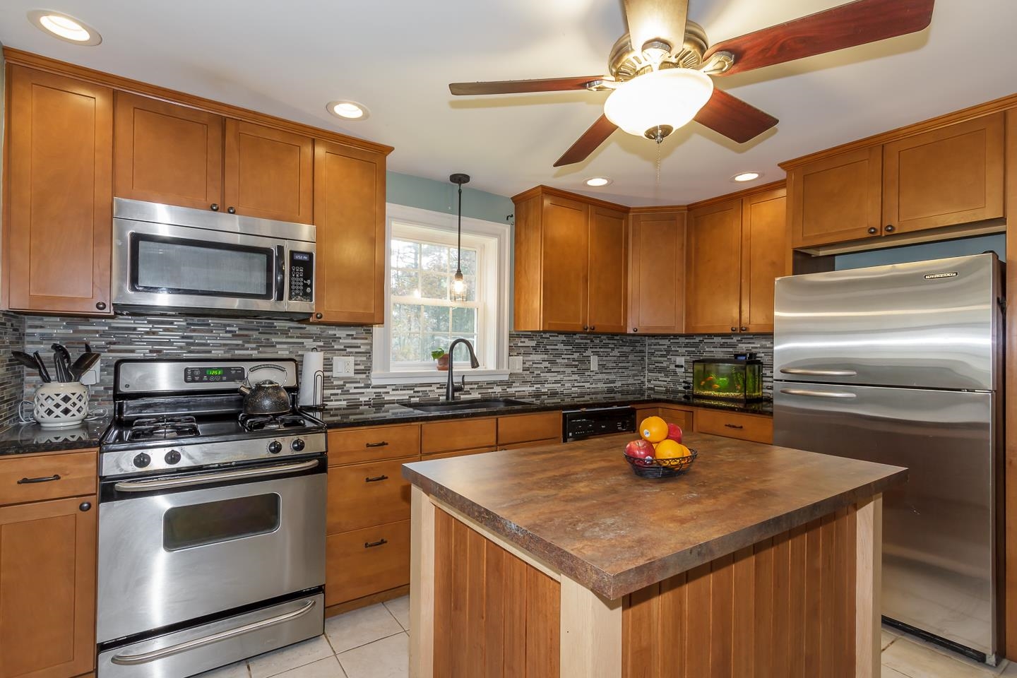 7 Blake Road Raymond, NH 03077 - Photo 14 of 40