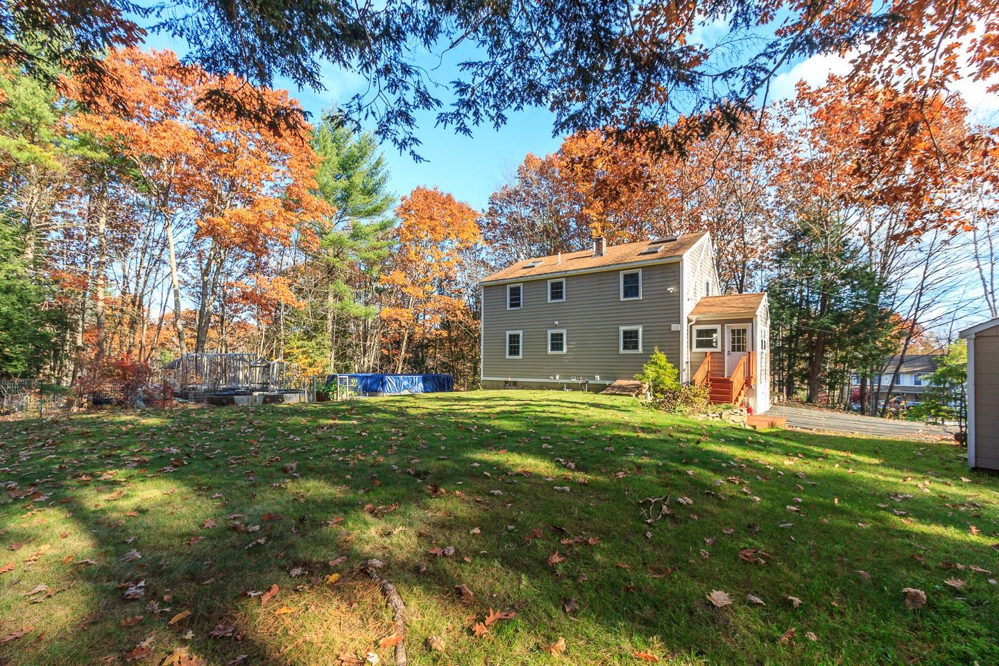7 Blake Road Raymond, NH 03077 - Photo 8 of 40