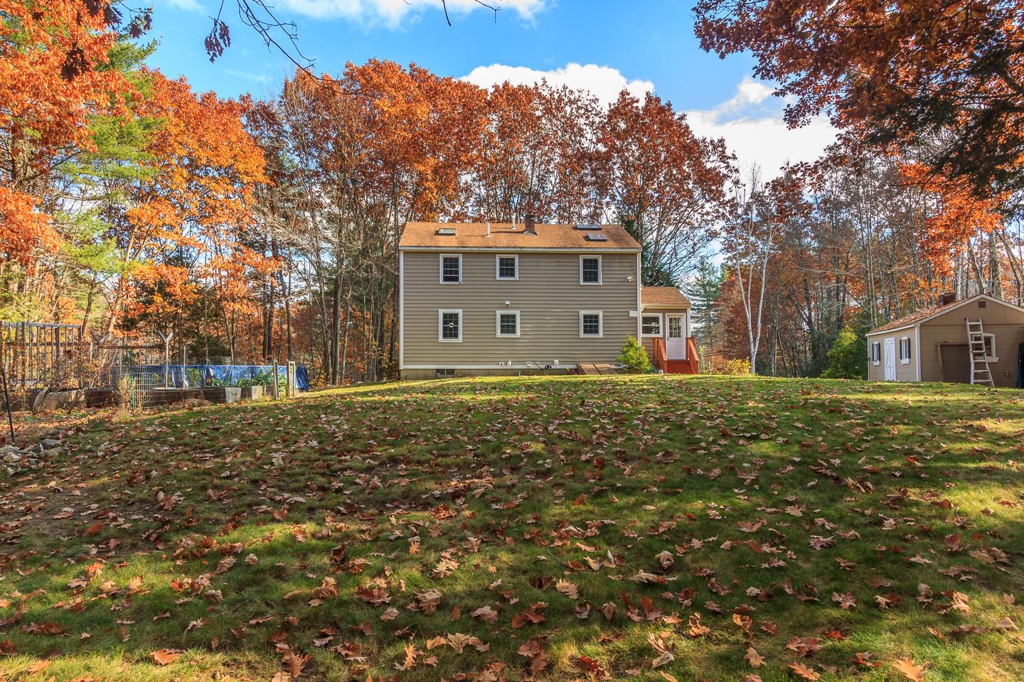7 Blake Road Raymond, NH 03077 - Photo 9 of 40