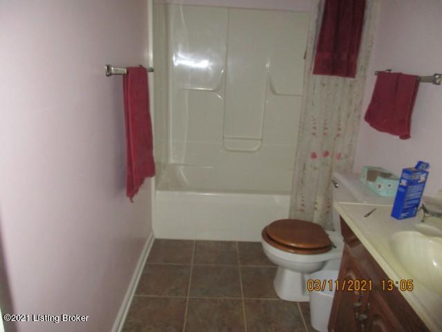 221 Plum Ridge Road Taylorsville, KY 40071 - Photo 26 of 44 IMG_3177 (Small)