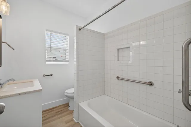 $549,999 | 2370 19th Avenue, Sacramento, CA 95822