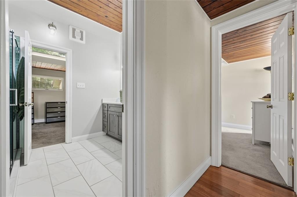 2322 Marbury Road Pittsburgh, PA 15221 - Photo 17 of 31 Gallery Image 17