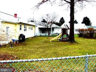32 Running Brook Road Ewing, NJ 08638 - Photo 6 of 6