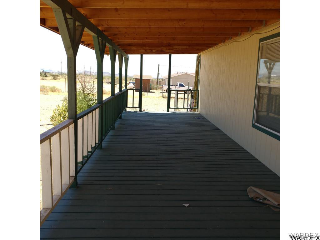 586 Bacobi Road Golden Valley, AZ 86413 - Photo 11 of 36
