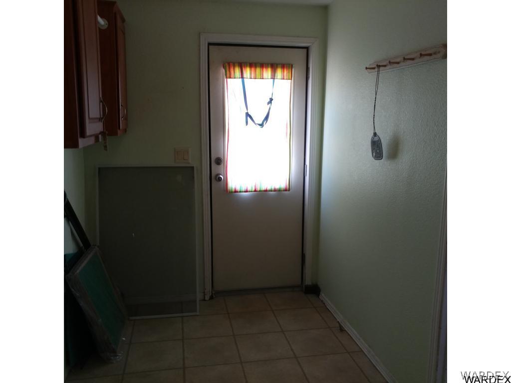 586 Bacobi Road Golden Valley, AZ 86413 - Photo 23 of 36 a view of a bathroom