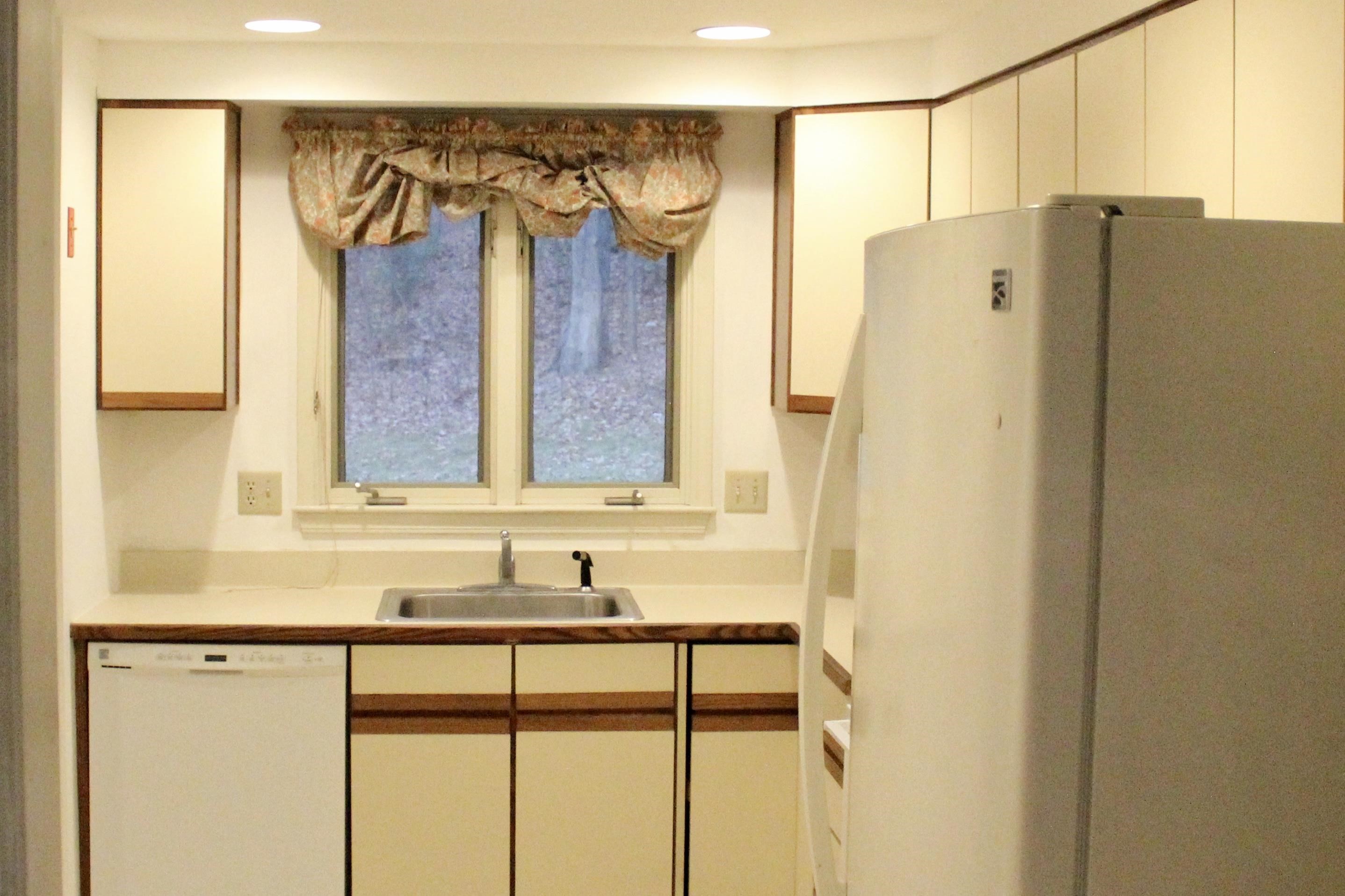43 Brookside Drive, Unit 43 Stratham, NH 03885 - Photo 5 of 28