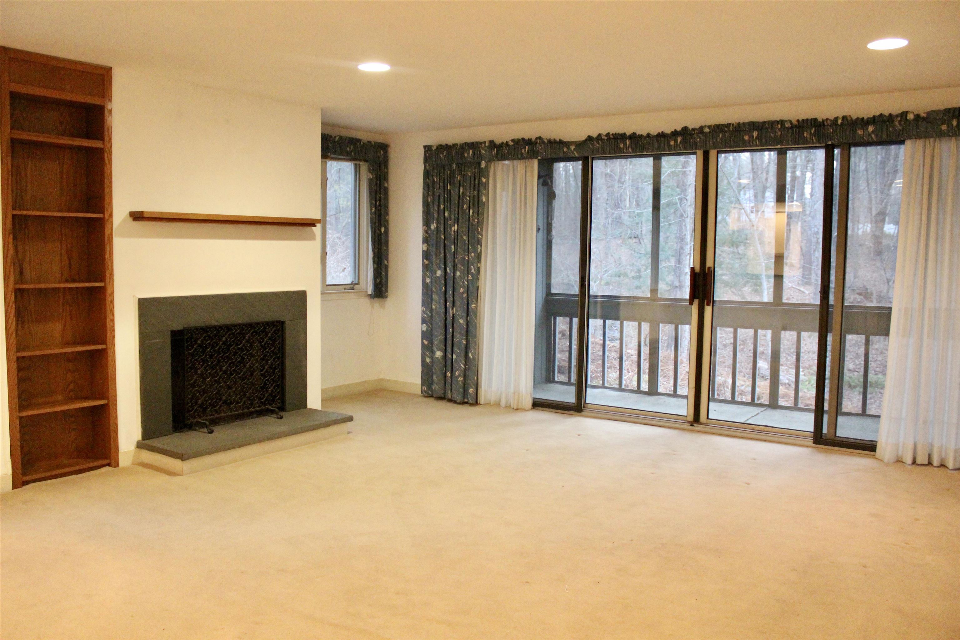 43 Brookside Drive, Unit 43 Stratham, NH 03885 - Photo 8 of 28