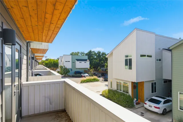 $2,300 | 814 North Bluff Drive, Unit 87, Austin, TX 78745