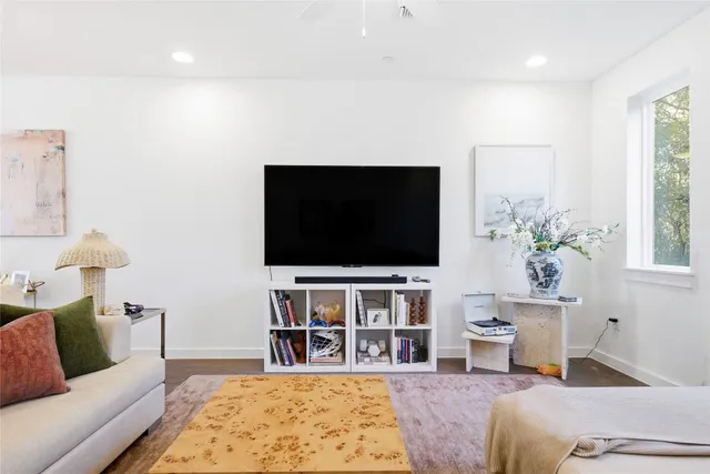 $2,650 | 814 North Bluff Drive, Unit 87, Austin, TX 78745